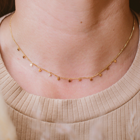 Collar choker estrellitas